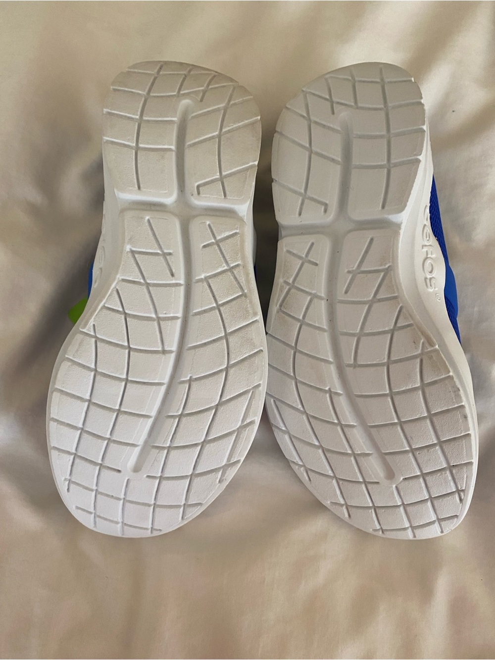 NWT Oofos Slip On 4 Way Stretch OOmg Low with Recovery Technology Blue/White W 8 - Picture 13 of 15